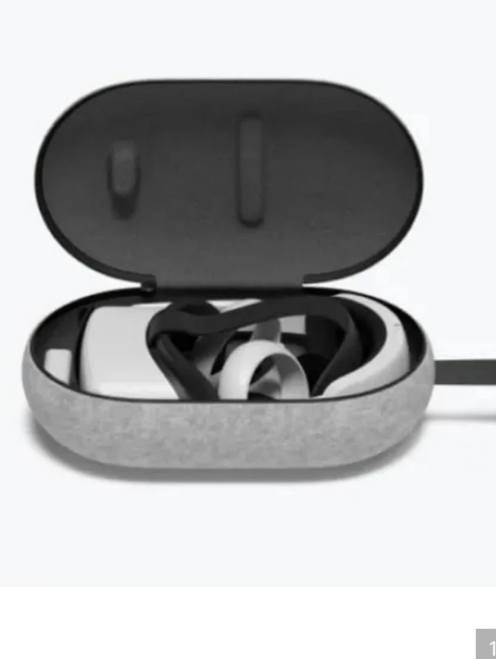 Oculus Quest 2 Case, Gray Felt, Unused
